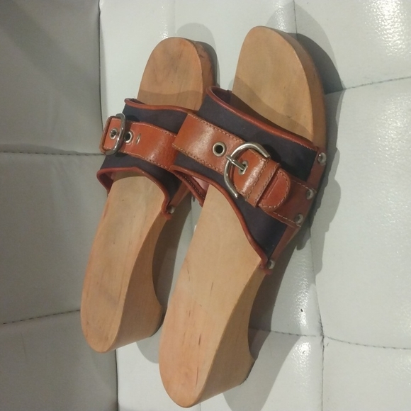 COACH Clogs - Picture 2 of 8